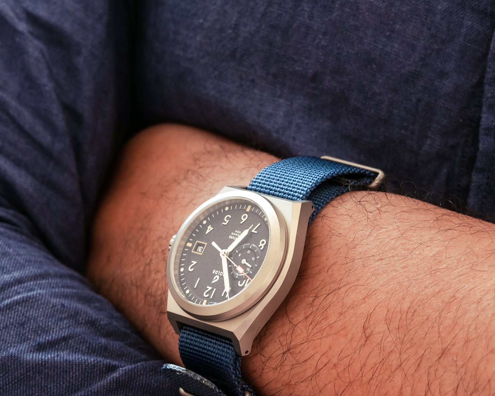 Exploring With A Boldr Venture Wayfarer | WatchGecko