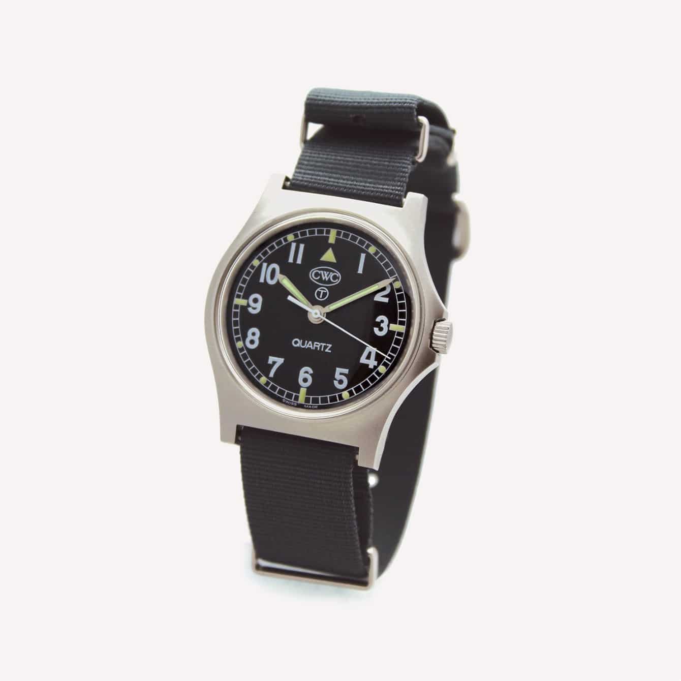 15 Great 38mm Men’s Watches for Small Wrists -15