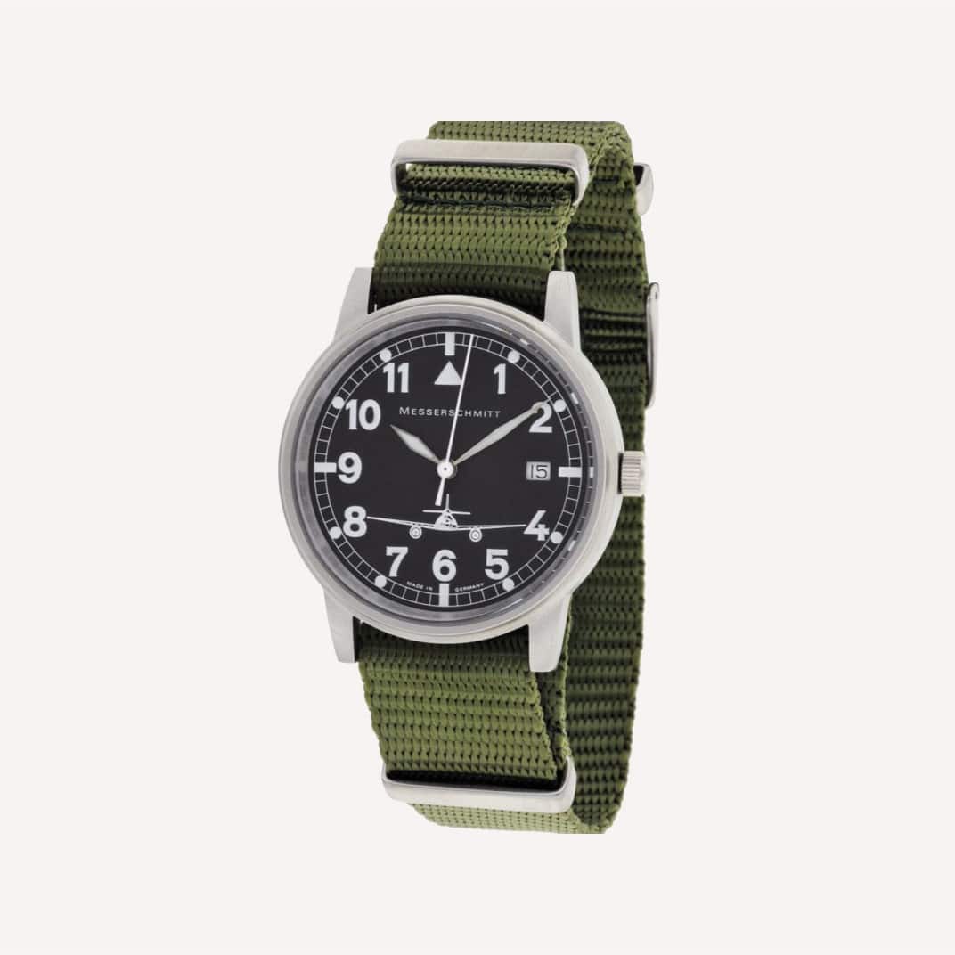 15 Killer Aviation Watches for Small Wrists-10