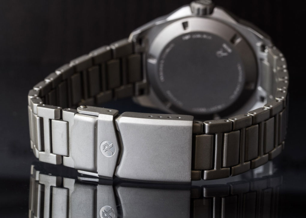 Rze Resolute Review: Is This Titanium Watch Any Good? • The Slender Wrist