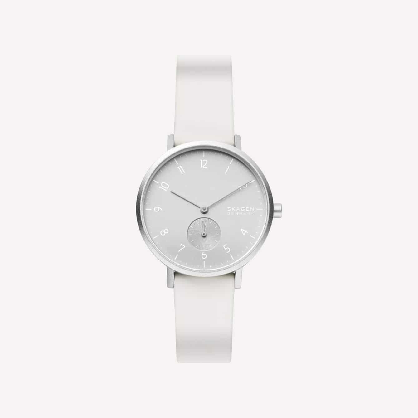 15 of the Best Minimalist Watches for Men-10