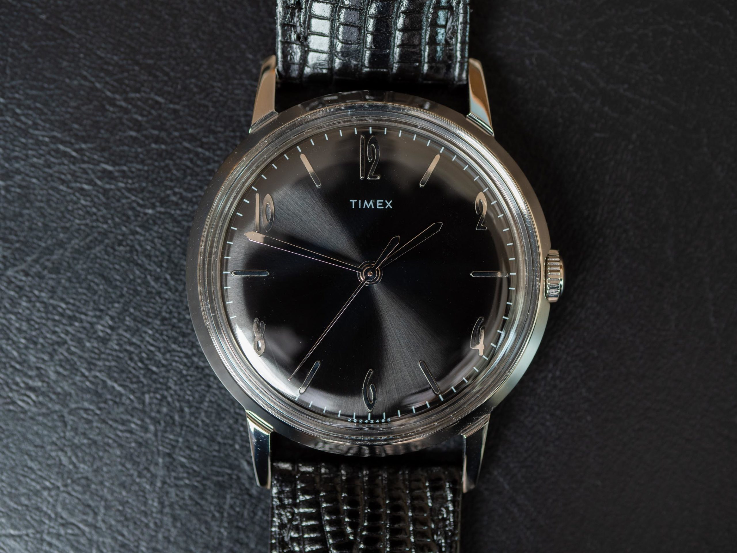 Hands-On Timex Marlin Review: A 34mm Mechanical Throwback