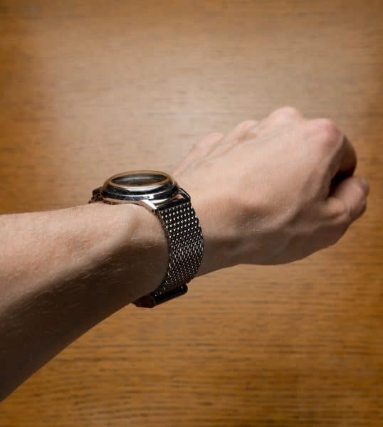 How to Install and Adjust a Mesh Watch Bracelet • The Slender Wrist