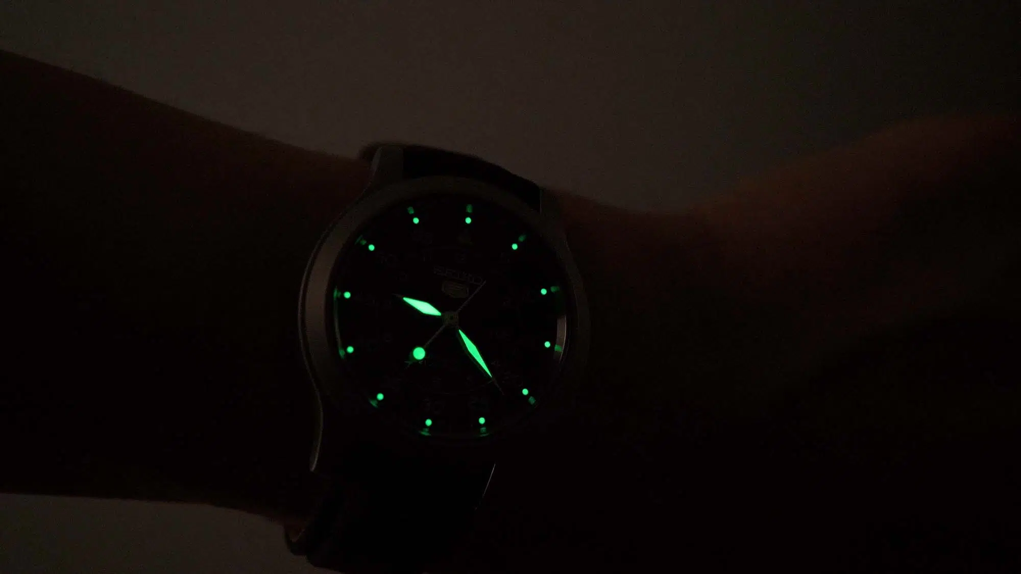 Lume 101: Watch Glow Explained • The Slender Wrist