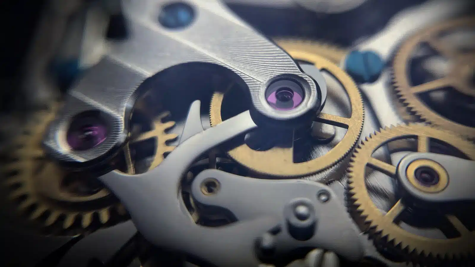 What Are Jewels in a Watch? (Watch Jewels Explained)-1