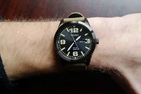 best quartz watch under 100 2
