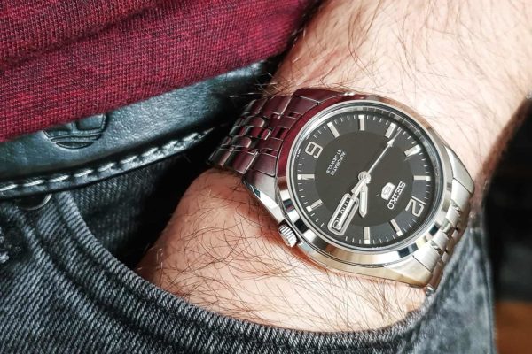 konvergens Skabelse fjende Top 15 Best Seiko 5 Watches: Stylish, Automatic, and Affordable! • The  Slender Wrist
