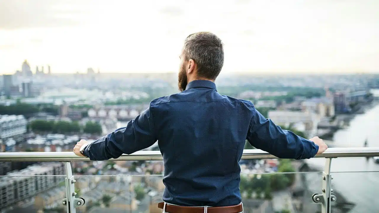 16 Lessons That Made Men Over 50 Give Up On Romance