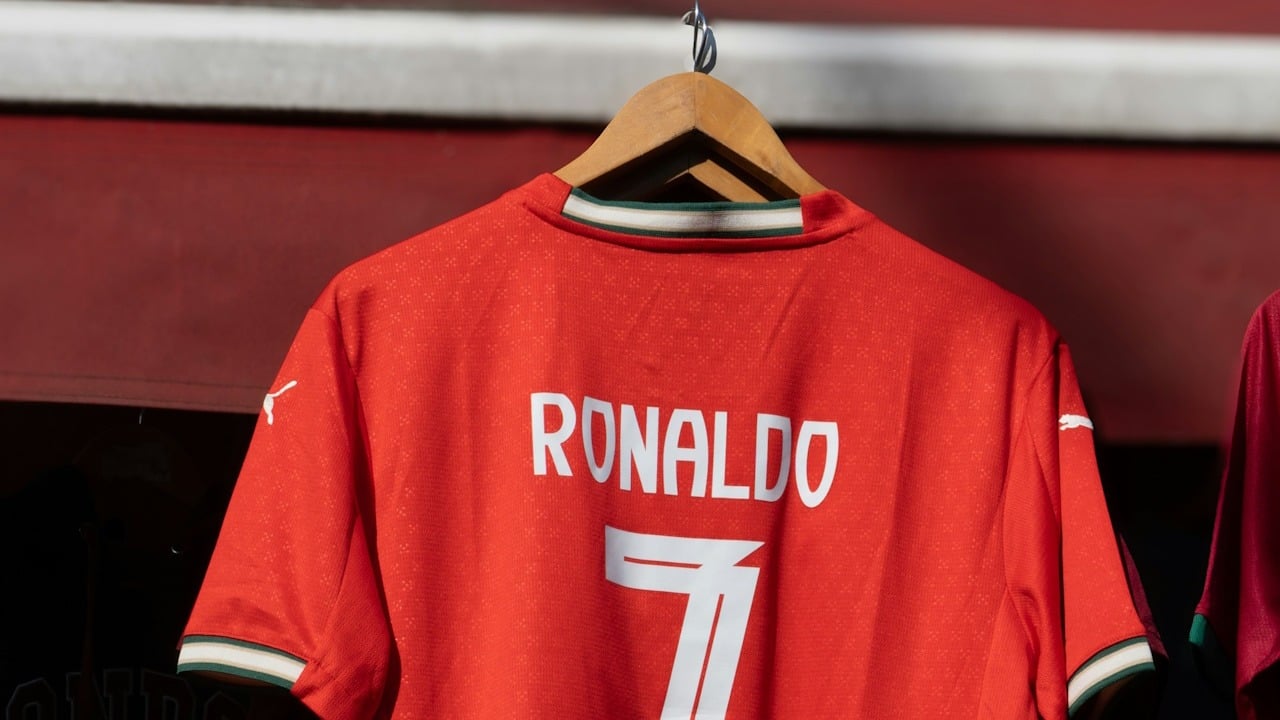A picture of Ronaldo’s shirt hanging.