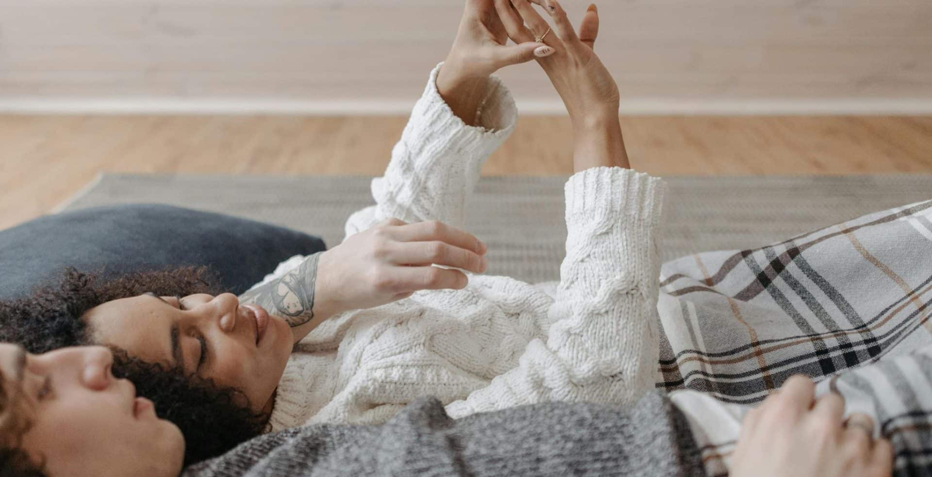 A woman fully engaged during early relationship moments.