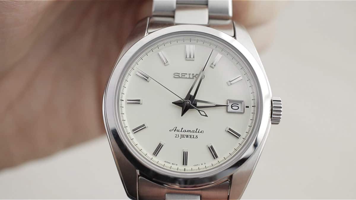 Is It BAD To Let Your Automatic Watch Stop? (Watch Winding Guide) • The