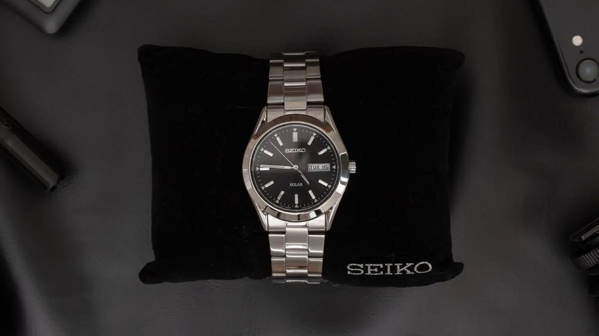 Seiko SNE039 Solar Review: The Best Affordable Solar Watch?